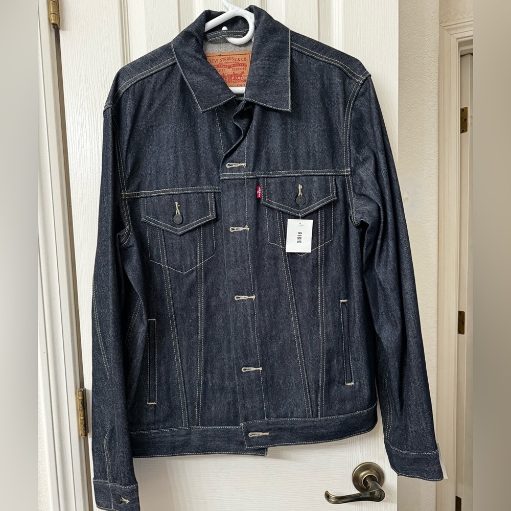 Men’s Levi’s denim jacket NWT